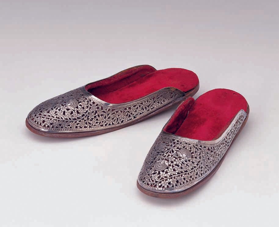 Feet & Footwear In Indian Culture