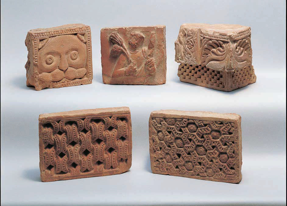 Jewels on the Crescent